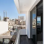 Lazuli & Seaview Apartamento Larnaca