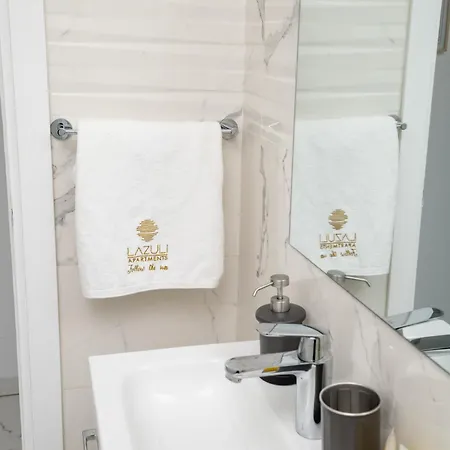 Апартаменти Lazuli & Seaview Ларнака