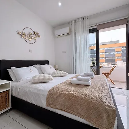 Lazuli & Seaview Apartment *