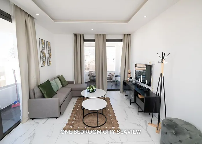 Lazuli & Seaview Apartament Larnaca