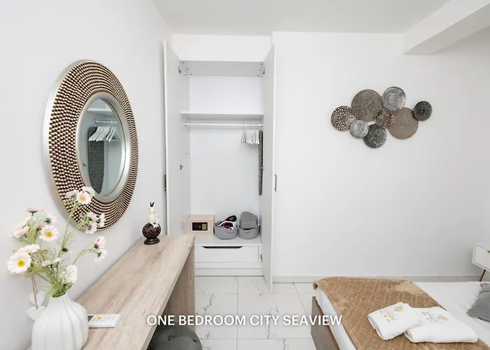 Апартаменти Lazuli & Seaview *